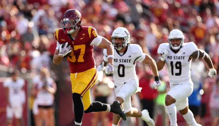 USC Dominates Missouri State to Open 2025 Season with Statement Win