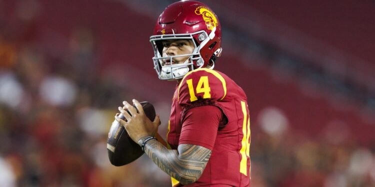 Jayden Maiava Continues to Impress as Maxwell Award Candidate