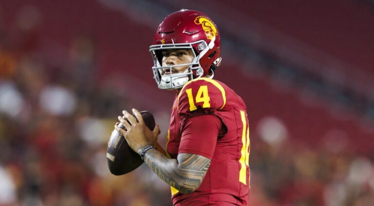 Jayden Maiava Continues to Impress as Maxwell Award Candidate