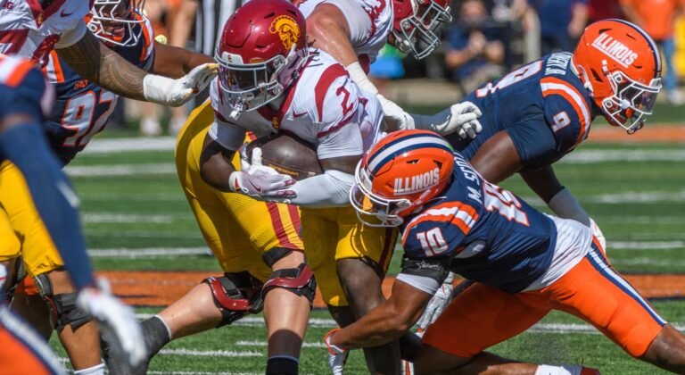 USC Falls to Illinois, Undefeated Streak Snapped 