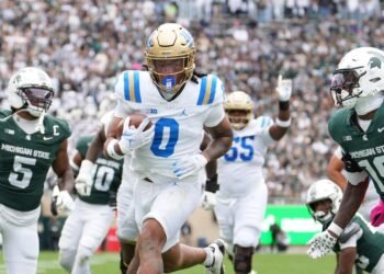 UCLA Dominates Michigan State 38–13 Behind Berger’s Three-Touchdown Night
